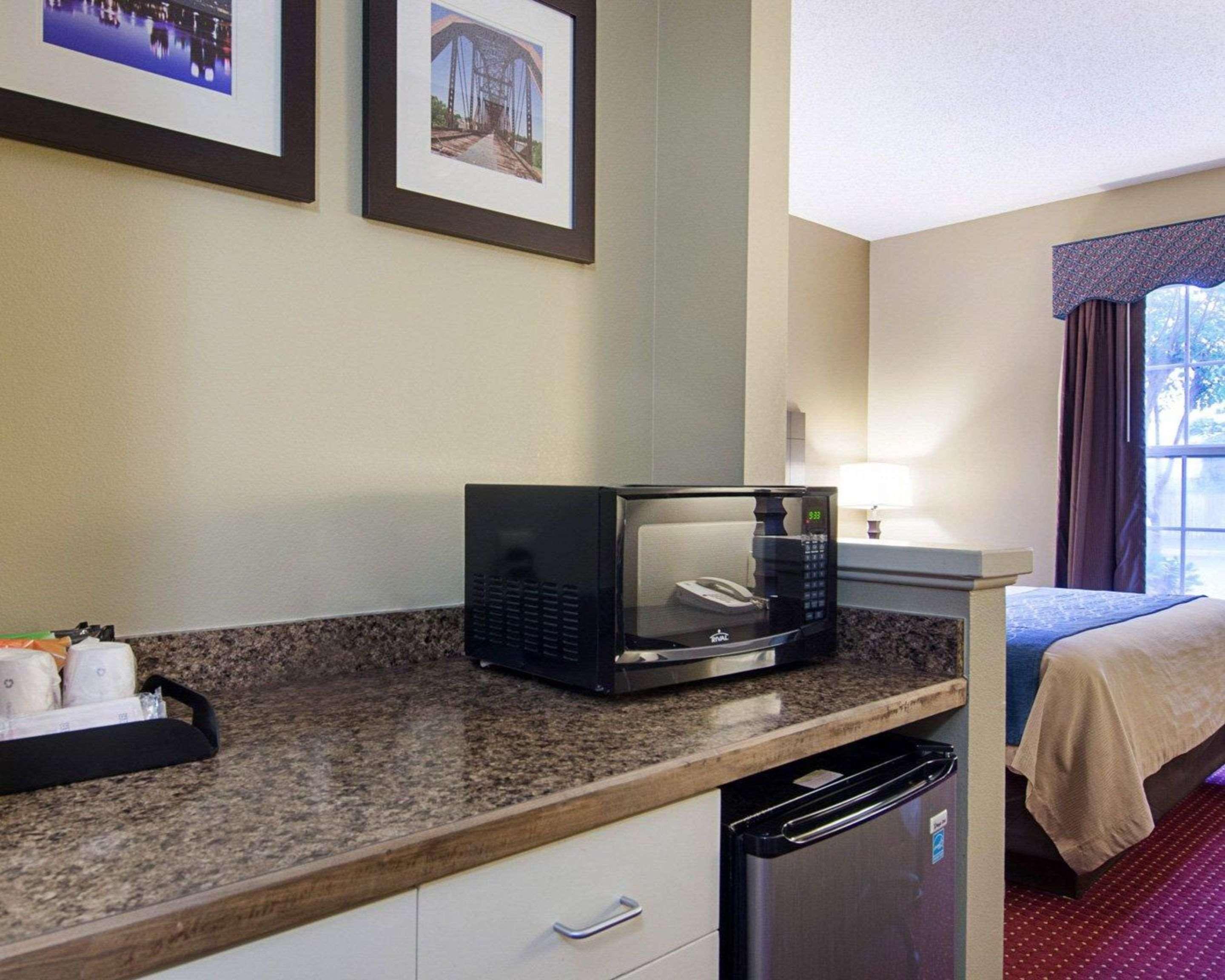 Quality Inn & Suites Little Rock West Extérieur photo